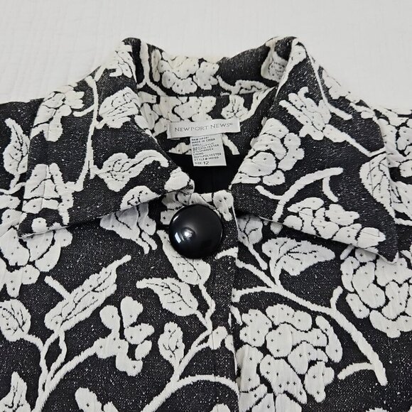 Newport News Overcoat Women's Size 12 Black White Floral Pockets Lined EUC - Picture 4 of 12